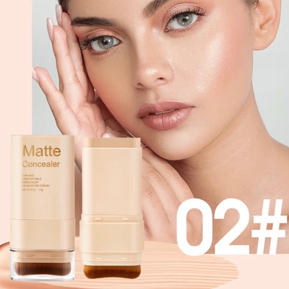 BUNDLE! Make up/foundation- concealer - Picture 5 of 6